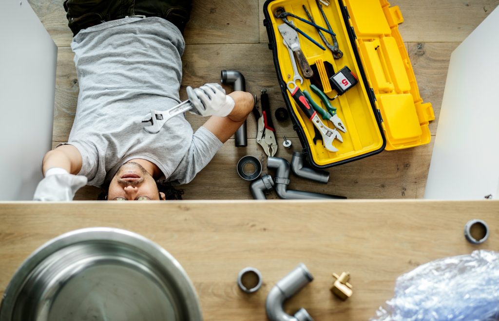 plumbing warning signs